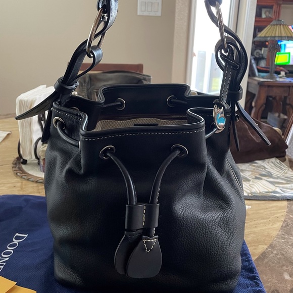 Dooney & Bourke Black Pebble Grain Leather Drawstring Bag 11 X 10.75 NEW - Picture 7 of 16